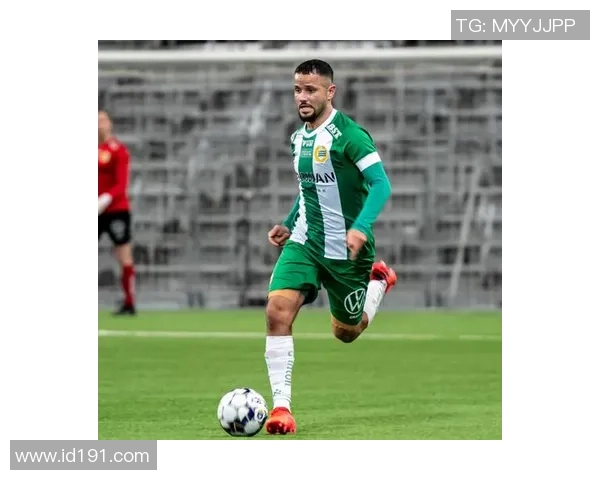 耶夫勒与瓦纳默的精彩对决揭示了现代足球战术的深刻变化与发展 耶夫勒与瓦纳默的精彩对决揭示了现代足球战术的深刻变化与发展